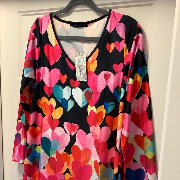 Heart 💜 V neck tunic - Picture 6 of 7